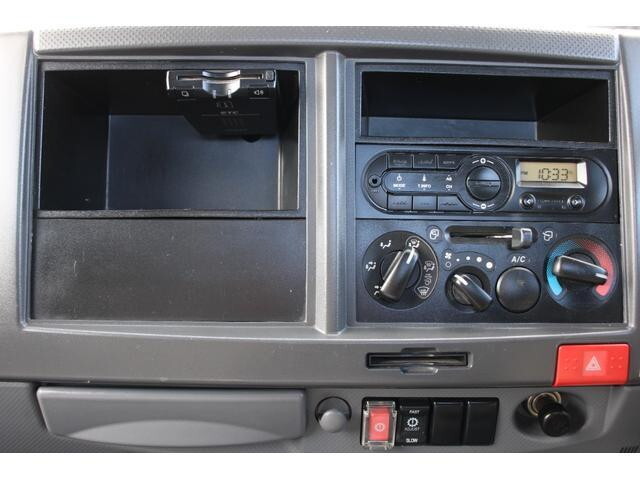 いすゞエルフ平ボディ小型（2t・3t）[写真28]