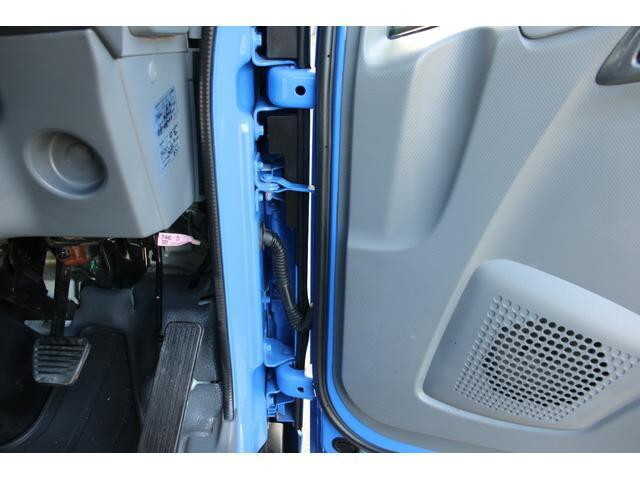 いすゞエルフ平ボディ小型（2t・3t）[写真32]