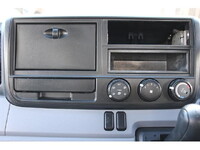 三菱ふそうキャンター平ボディ小型（2t・3t）[写真33]