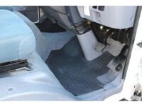 三菱ふそうキャンター平ボディ小型（2t・3t）[写真37]