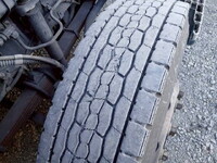 UDトラックスクオンタンク車（タンクローリー）大型（10t）[写真23]