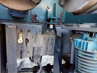 UDトラックスクオンタンク車（タンクローリー）大型（10t）[写真26]