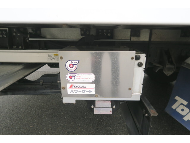 いすゞフォワード冷凍車（冷蔵車）中型（4t）[写真15]