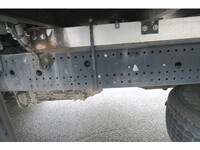 いすゞフォワード冷凍車（冷蔵車）中型（4t）[写真23]