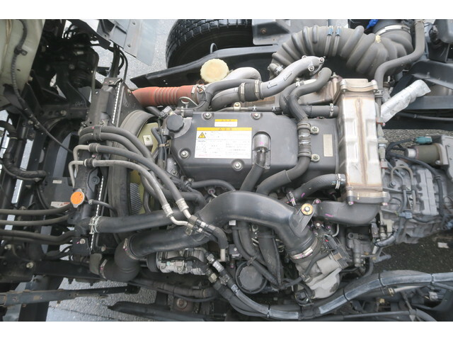 いすゞフォワード冷凍車（冷蔵車）中型（4t）[写真28]