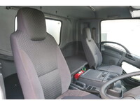 いすゞフォワード冷凍車（冷蔵車）中型（4t）[写真30]