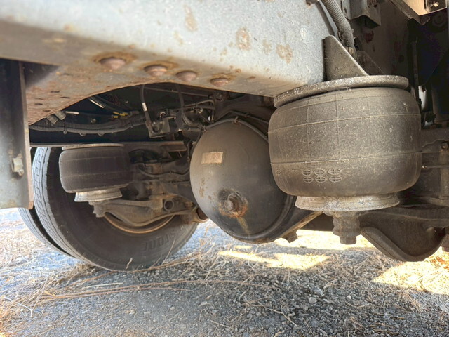 いすゞフォワードアルミウイング中型（4t）[写真21]