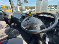 いすゞフォワードアルミウイング中型（4t）[写真24]