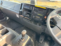 いすゞフォワードアルミウイング中型（4t）[写真28]