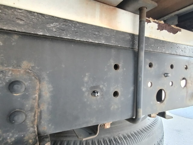 日野デュトロ平ボディ小型（2t・3t）[写真15]