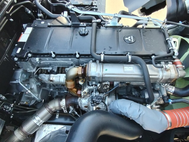 三菱ふそうスーパーグレートトレーラーヘッド（トラクターヘッド）大型（10t）[写真15]