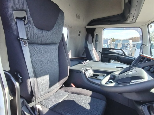 三菱ふそうスーパーグレートトレーラーヘッド（トラクターヘッド）大型（10t）[写真21]