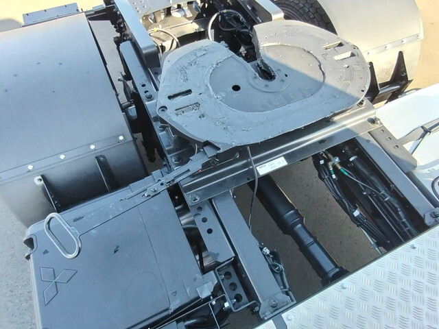 三菱ふそうスーパーグレートトレーラーヘッド（トラクターヘッド）大型（10t）[写真08]