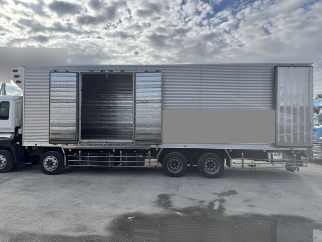 いすゞギガ冷凍車（冷蔵車）大型（10t）[写真27]