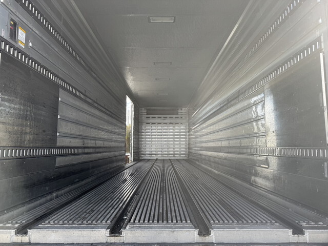 いすゞギガ冷凍車（冷蔵車）大型（10t）[写真29]