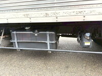 三菱ふそうファイターアルミバン中型（4t）[写真17]