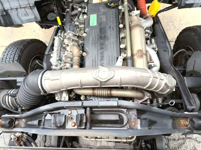三菱ふそうファイターアルミバン中型（4t）[写真25]