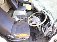 三菱ふそうファイターアルミバン中型（4t）[写真29]