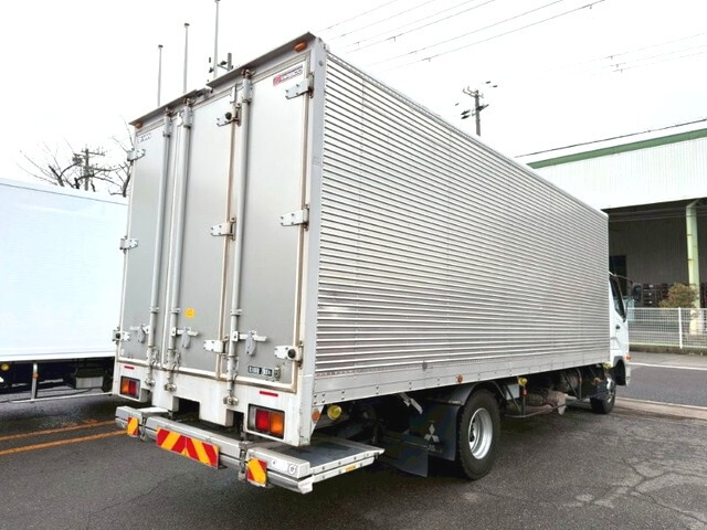 三菱ふそうファイターアルミバン中型（4t）[写真04]