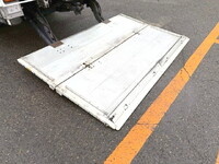 三菱ふそうファイターアルミバン中型（4t）[写真07]