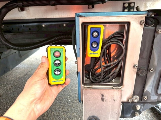 日野レンジャー冷凍車（冷蔵車）中型（4t）[写真11]