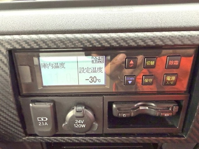 日野レンジャー冷凍車（冷蔵車）中型（4t）[写真25]