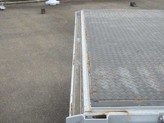 いすゞエルフアルミブロック小型（2t・3t）[写真12]