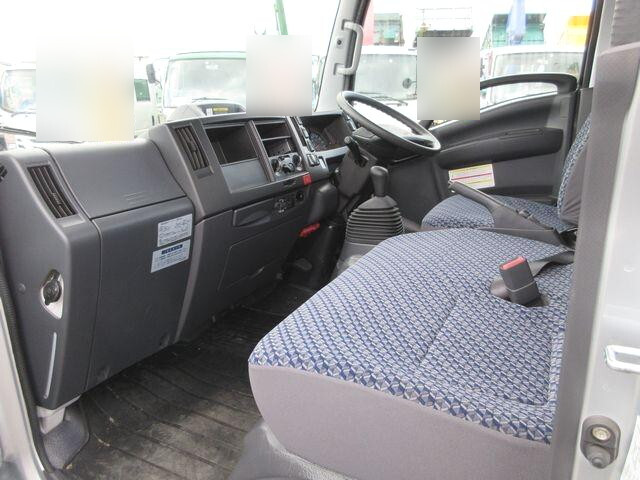 いすゞエルフアルミブロック小型（2t・3t）[写真25]