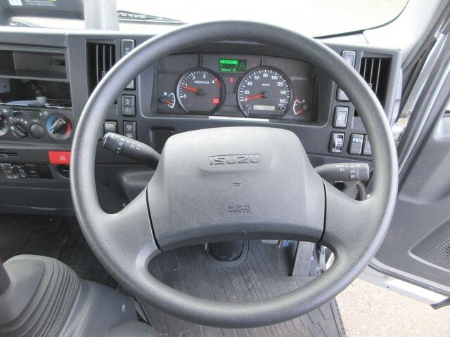 いすゞエルフアルミブロック小型（2t・3t）[写真26]