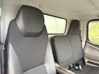 三菱ふそうキャンター平ボディ小型（2t・3t）[写真13]