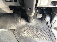 三菱ふそうキャンター平ボディ小型（2t・3t）[写真15]