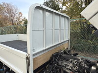 三菱ふそうキャンター平ボディ小型（2t・3t）[写真25]