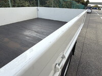 三菱ふそうキャンター平ボディ小型（2t・3t）[写真38]