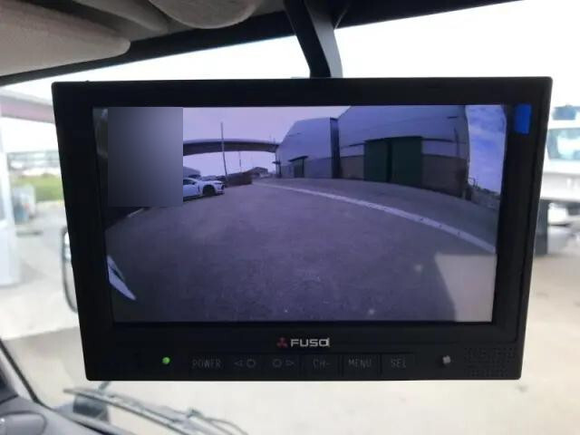 三菱ふそうキャンター平ボディ小型（2t・3t）[写真17]