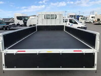 三菱ふそうキャンター平ボディ小型（2t・3t）[写真07]