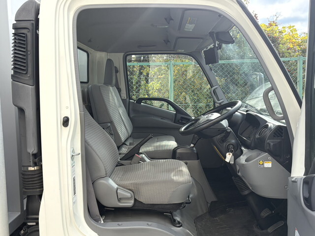 日野デュトロアルミウイング小型（2t・3t）[写真10]