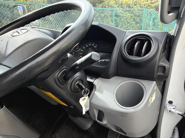 日野デュトロアルミウイング小型（2t・3t）[写真11]