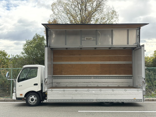 日野デュトロアルミウイング小型（2t・3t）[写真05]