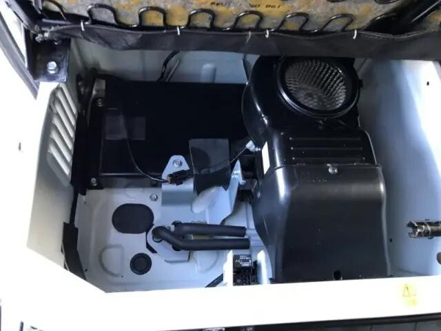 三菱ふそうキャンターダブルキャブ（Wキャブ）小型（2t・3t）[写真15]