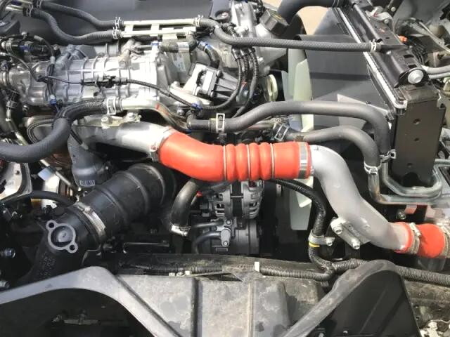 三菱ふそうキャンタークレーン5段小型（2t・3t）[写真18]