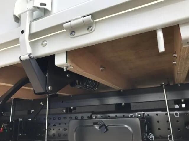 三菱ふそうキャンタークレーン5段小型（2t・3t）[写真26]