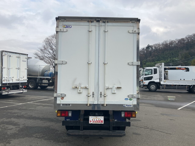 いすゞエルフ冷凍車（冷蔵車）小型（2t・3t）[写真10]