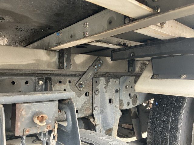 いすゞエルフ冷凍車（冷蔵車）小型（2t・3t）[写真22]