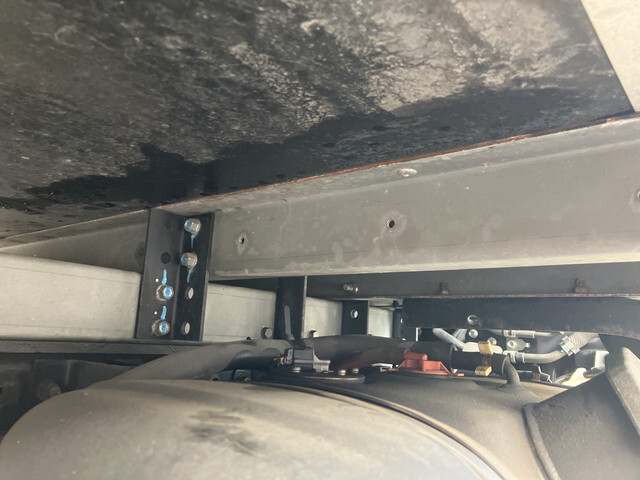 いすゞエルフ冷凍車（冷蔵車）小型（2t・3t）[写真23]