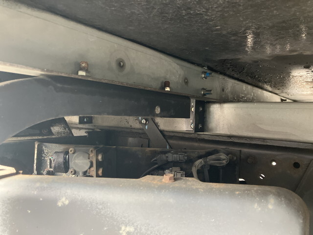 いすゞエルフ冷凍車（冷蔵車）小型（2t・3t）[写真24]