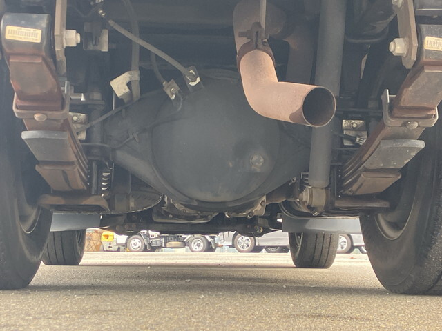 いすゞエルフ冷凍車（冷蔵車）小型（2t・3t）[写真25]