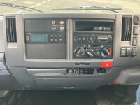 いすゞエルフ冷凍車（冷蔵車）小型（2t・3t）[写真36]