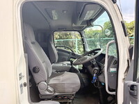 いすゞフォワードアルミウイング中型（4t）[写真12]