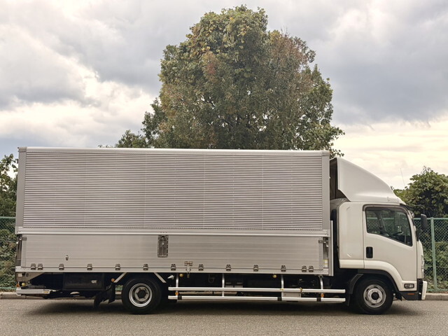 いすゞフォワードアルミウイング中型（4t）[写真07]