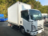 いすゞエルフパネルバン小型（2t・3t）[写真08]